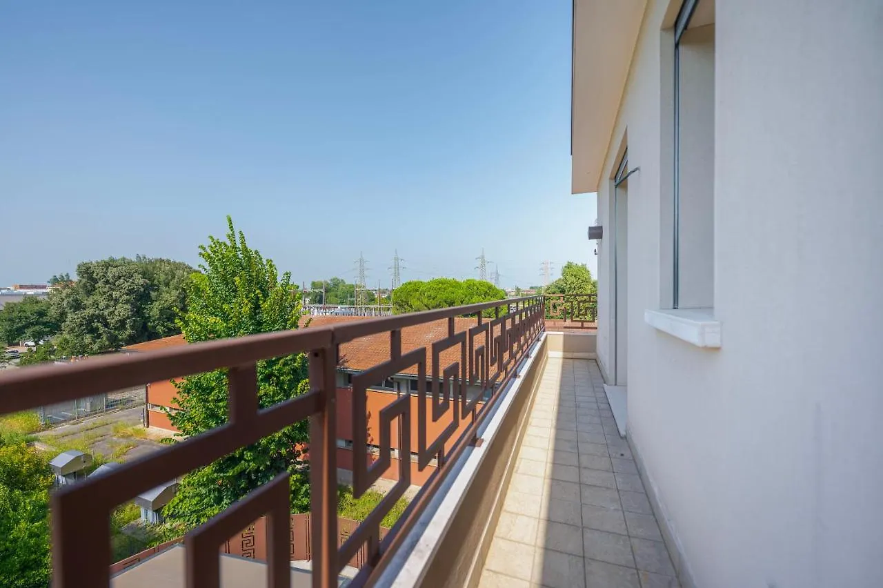Venice New Luxury Penthouse - Free Parking And Roof Terrace Mestre 0*,