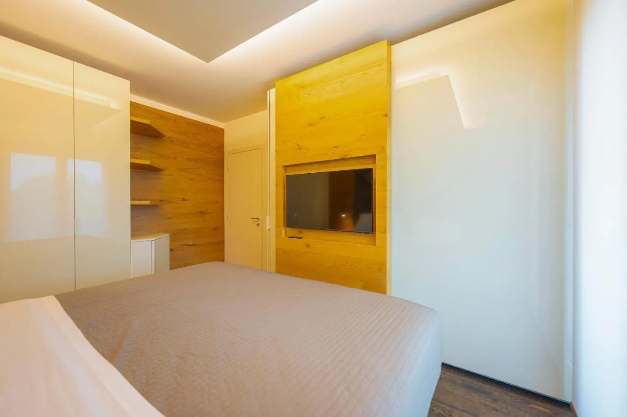 Venice New Luxury Penthouse - Free Parking And Roof Terrace Mestre