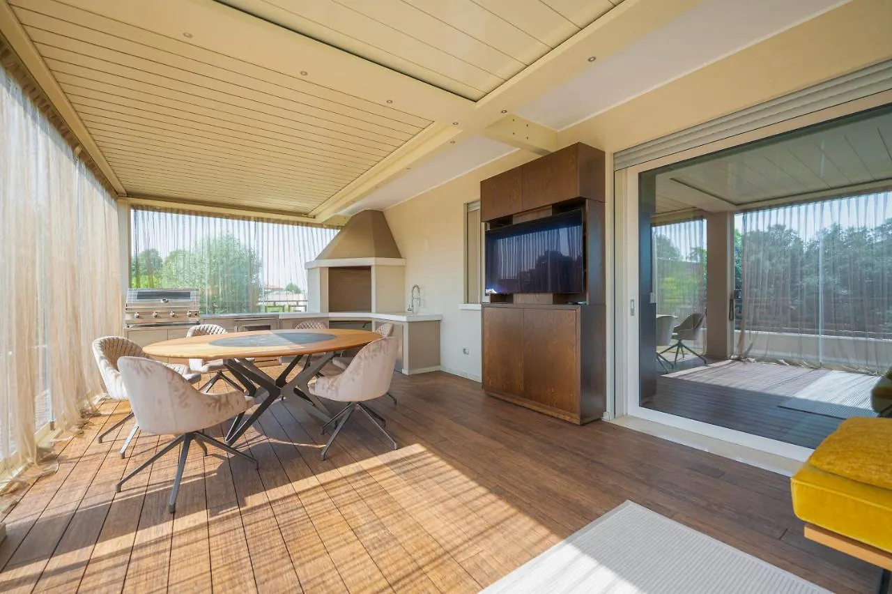 Venice New Luxury Penthouse - Free Parking And Roof Terrace Mestre Apartment